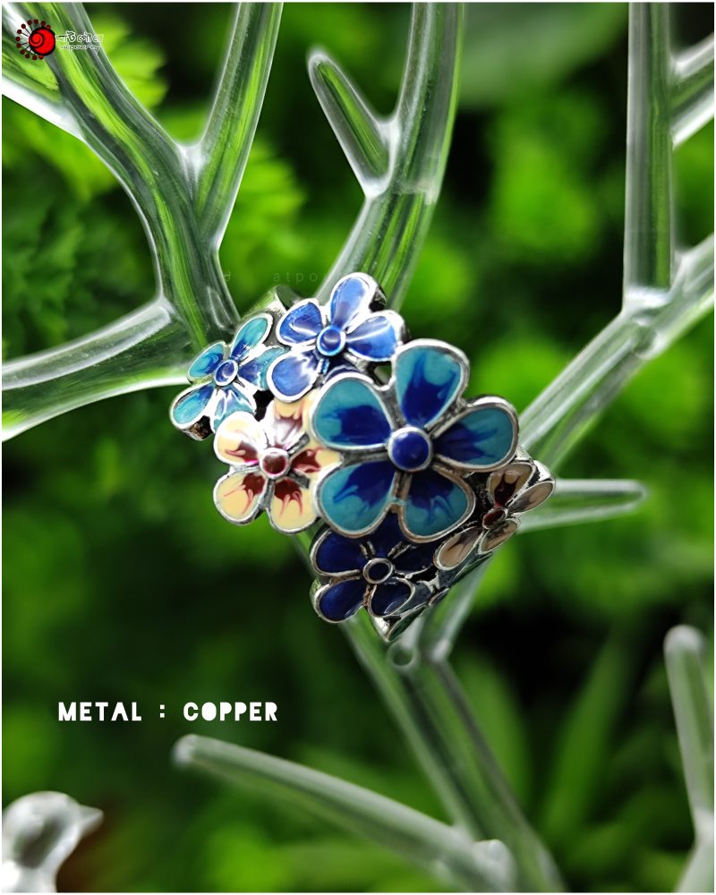 Style with Silver Rings Flower - Image 2